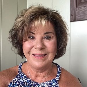 Meet your Posher, Marsha